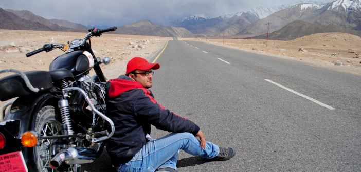 How to Hire or Rent a Bike or Motorcycle in Manali