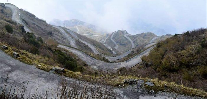 The famous hairpin bends of East Sikkim