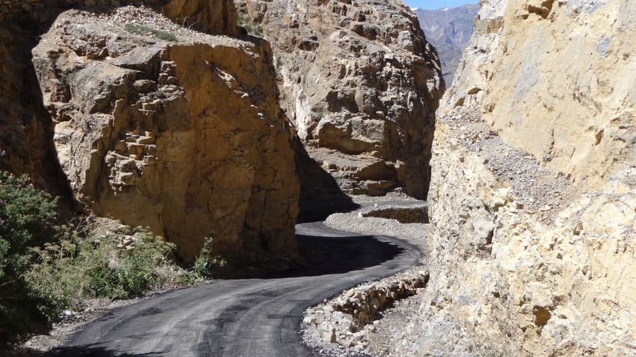 Winding roads of Himachal Pradesh