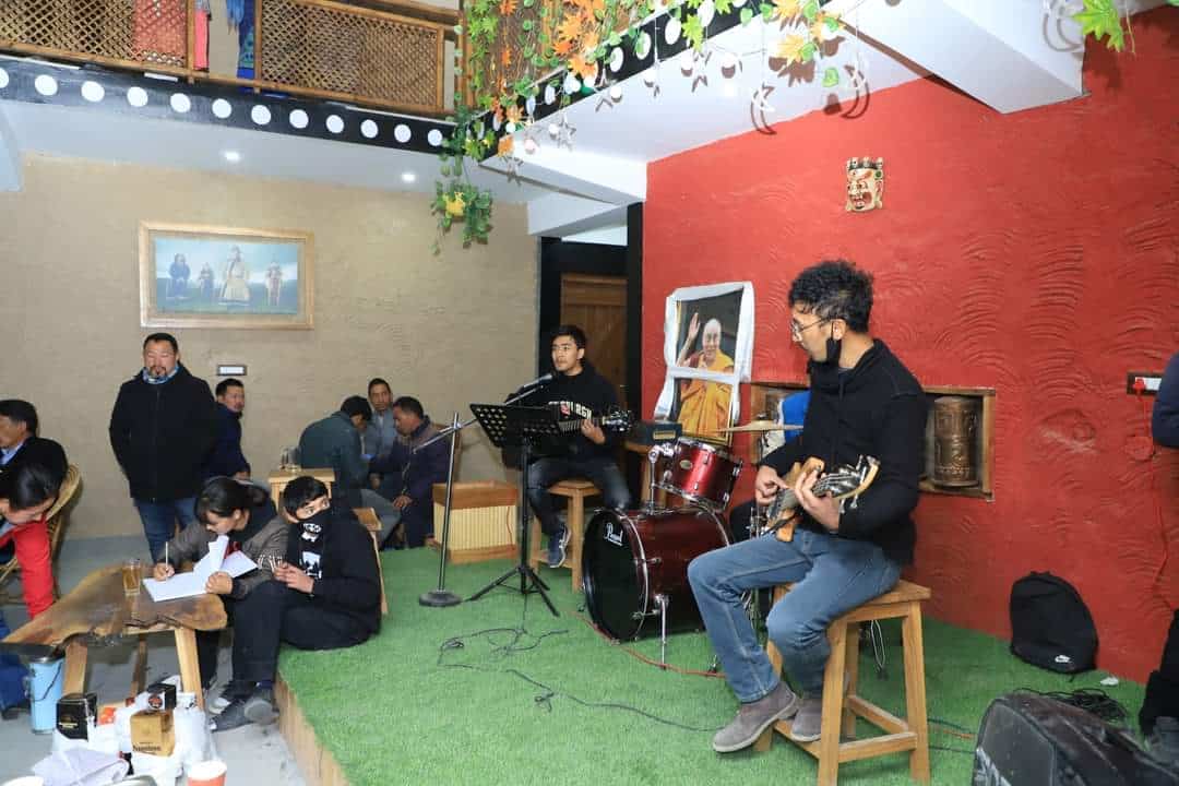 Live Music - The Courtyard Hostel in Leh - Bunks & Beds